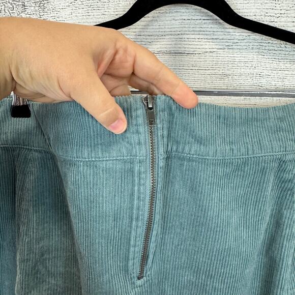 Wild Fable Plus Size Blue Corduroy Cargo Mini Skirt Size 4X - Picture 4 of 7